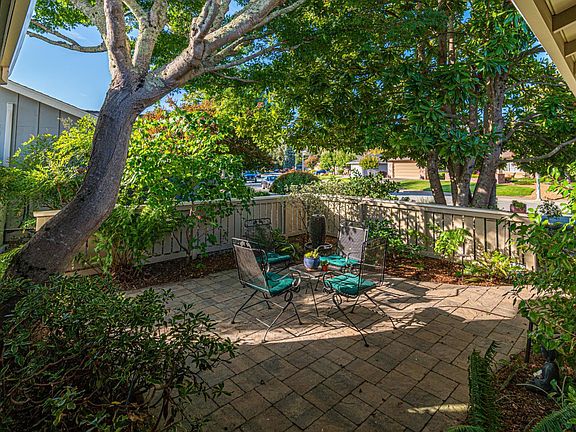 2nd image of 6546 Meadowridge Drive