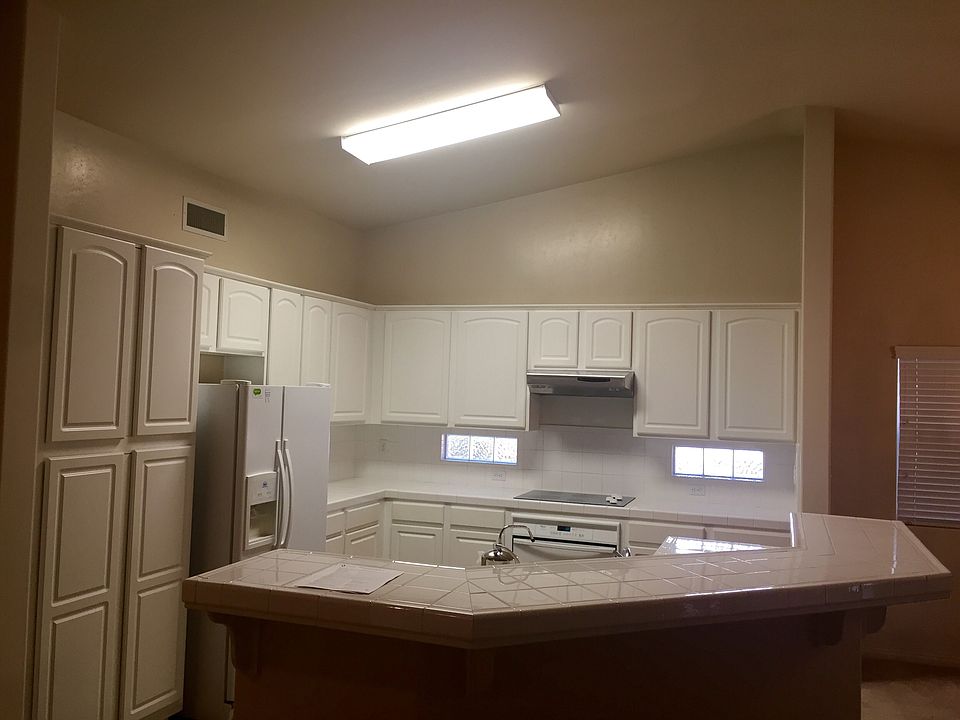 2nd image of 11703 Privet Pl