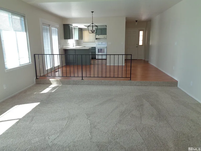 1785 Shamrock Cir — Photo 15