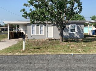1518 Dema St, Corpus Christi, TX 78418