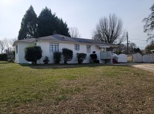 1348 E Woodlawn Rd, Charlotte, NC 28209