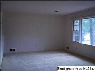 3rd image of 325 Farley Dr