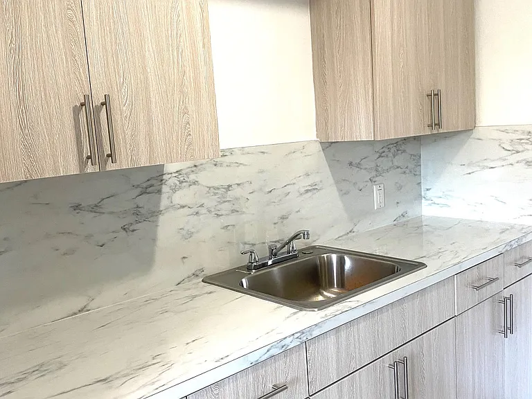 115 Bentley Dr #4 — Photo 4