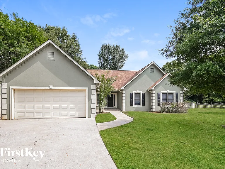 5802 Millers Pond Ln — Photo 1