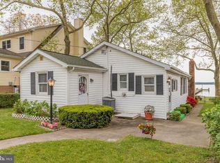 1687 Grandview Rd, Pasadena, MD 21122