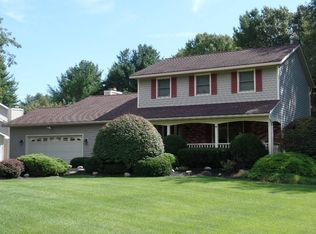 261 Autumn Run, Schenectady, NY 12306