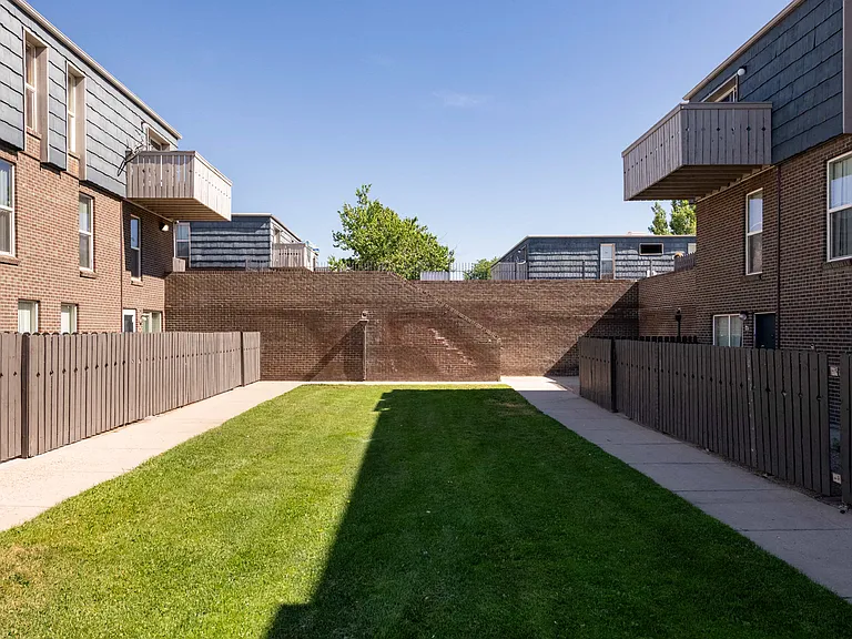 Webster Lake Apartments — Photo 24