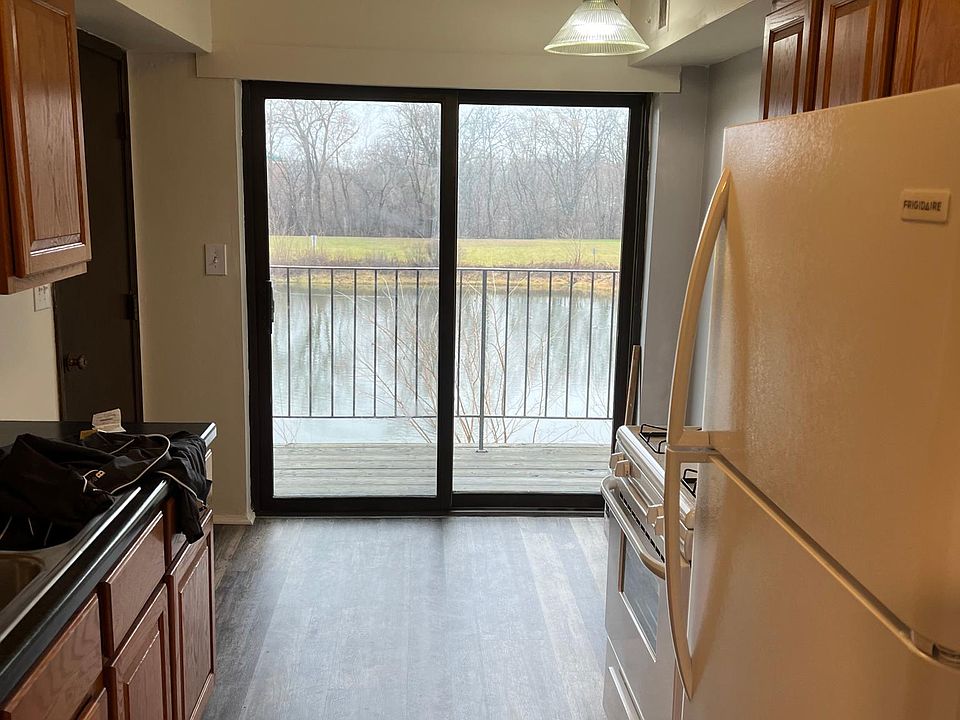 1170 S Forums Ct, Wheeling, IL 60090 Zillow