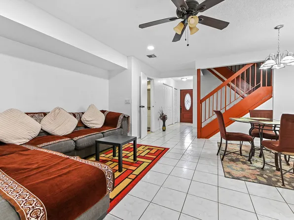7904 SW 8th Street, North Lauderdale, FL 33068