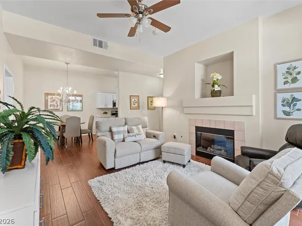 700 Carnegie St APT 812, Henderson, NV 89052