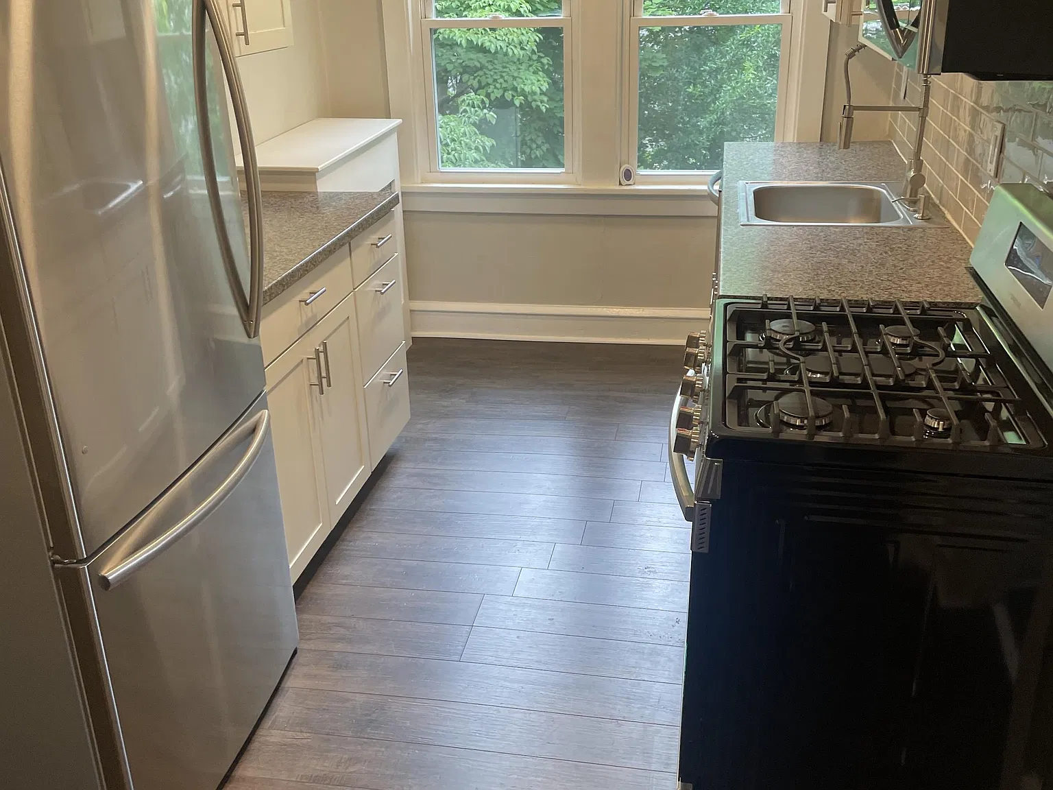 107 West Collings Avenue - B — Photo 3