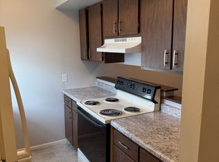 510 S Spruce St #11, Villa Grove, IL 61956