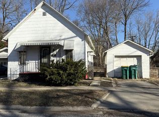 214 E Walker St, Macomb, IL