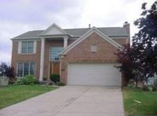 1675 Devonwood Dr, Rochester Hills, MI 48306