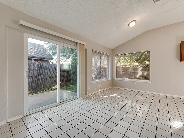 3078 Rustlewind Ln — Photo 12