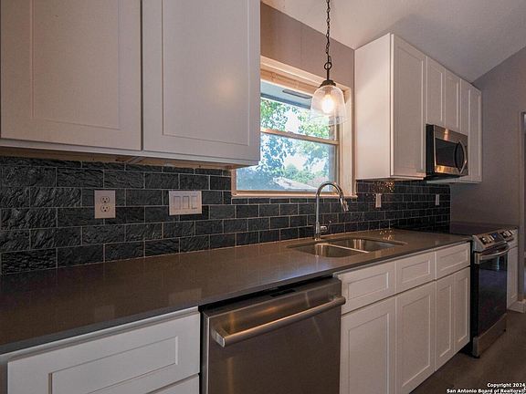 5th image of 6230 WELLES BROOK DR