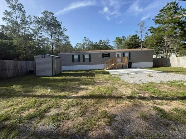 173 E Lafavre Ln, Defuniak Springs, FL 32433