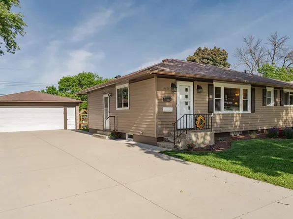 1525 11th Ave NE, Rochester, MN 55906