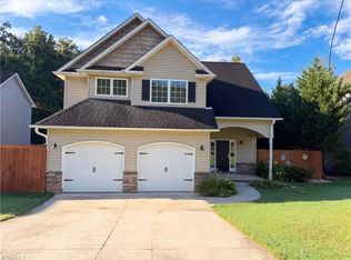 5450 Alamo Dr, Winston Salem, NC 27104