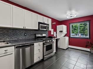 19 Lake Ave APT 6A, East Brunswick, NJ 08816