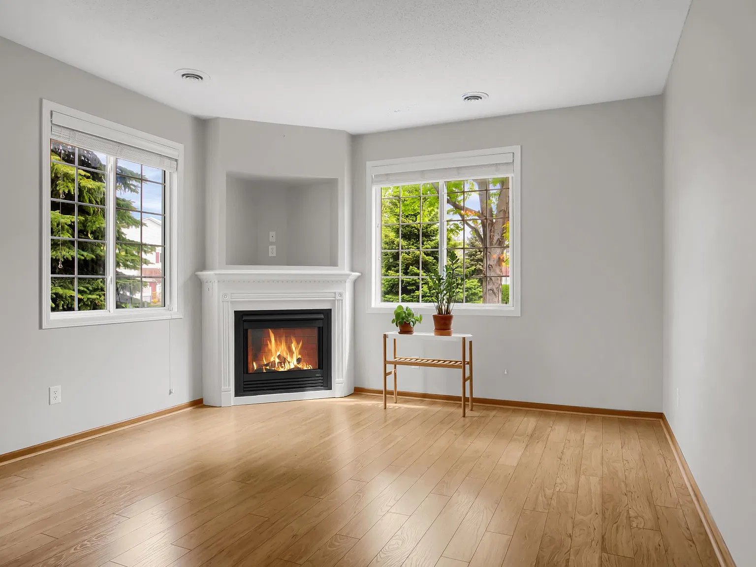 3 bed, 1645 sqft, $2,400 — Photo 2