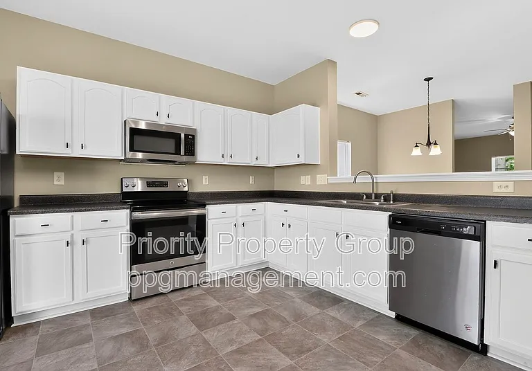 8913 Chalkstone Rd — Photo 14