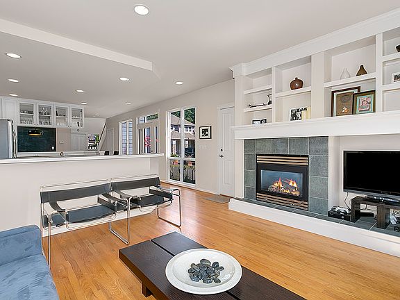5th image of 7010 Curtis Dr SE