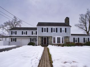 247 Albany St, Fall River, MA 02720