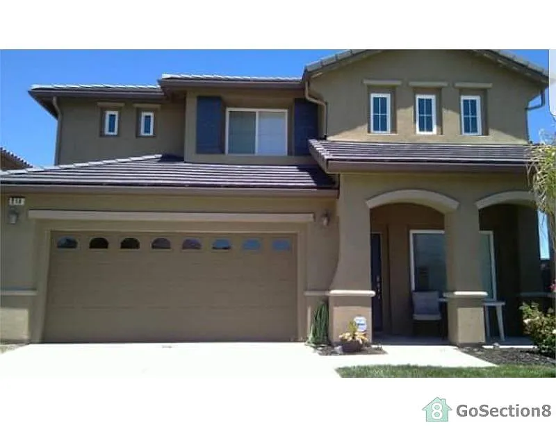 210 Kate Ln photo 1