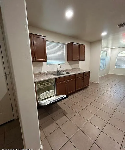 2011 W Mountain Pointe Dr — Photo 32