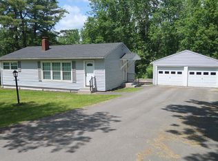 168 Rice Rips Rd, Oakland, ME 04963
