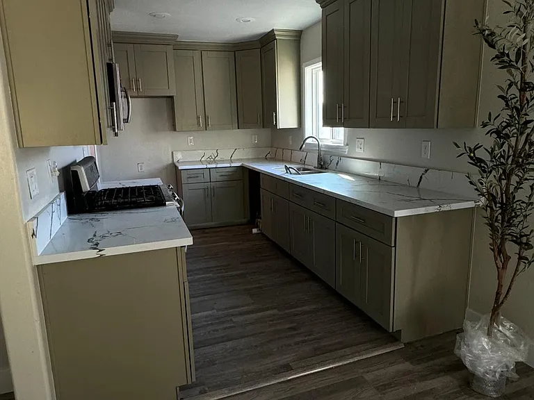 15664 Country Club Dr — Photo 12