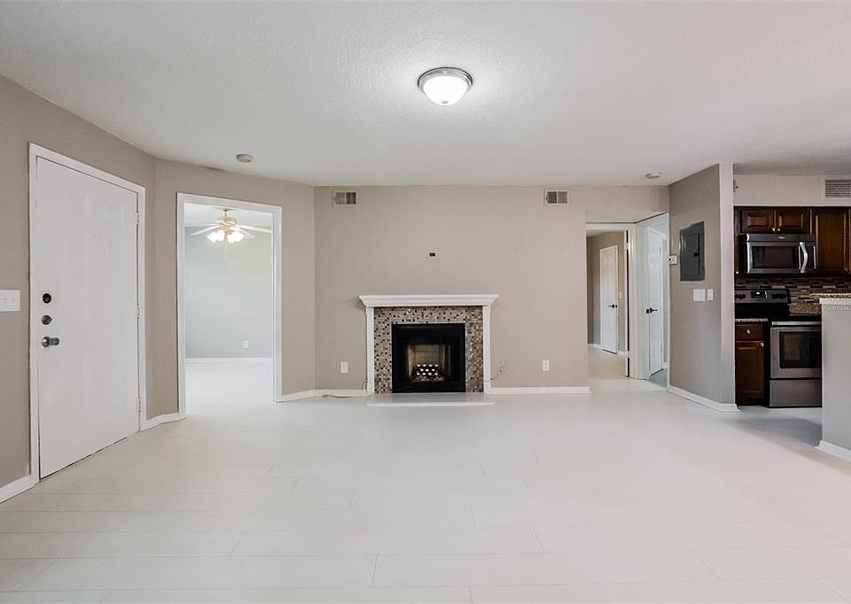 Lakewood Park Condominiums 365 Forestway Cir Altamonte Springs FL