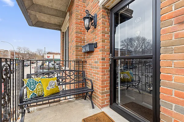 Sold by Garfield Realty  | media 14