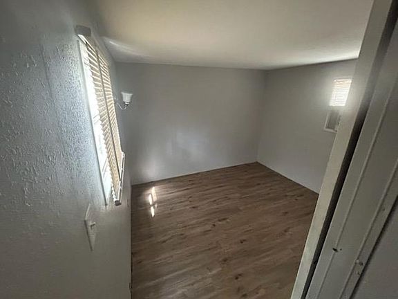2nd image of 5210 N 17th St #17
