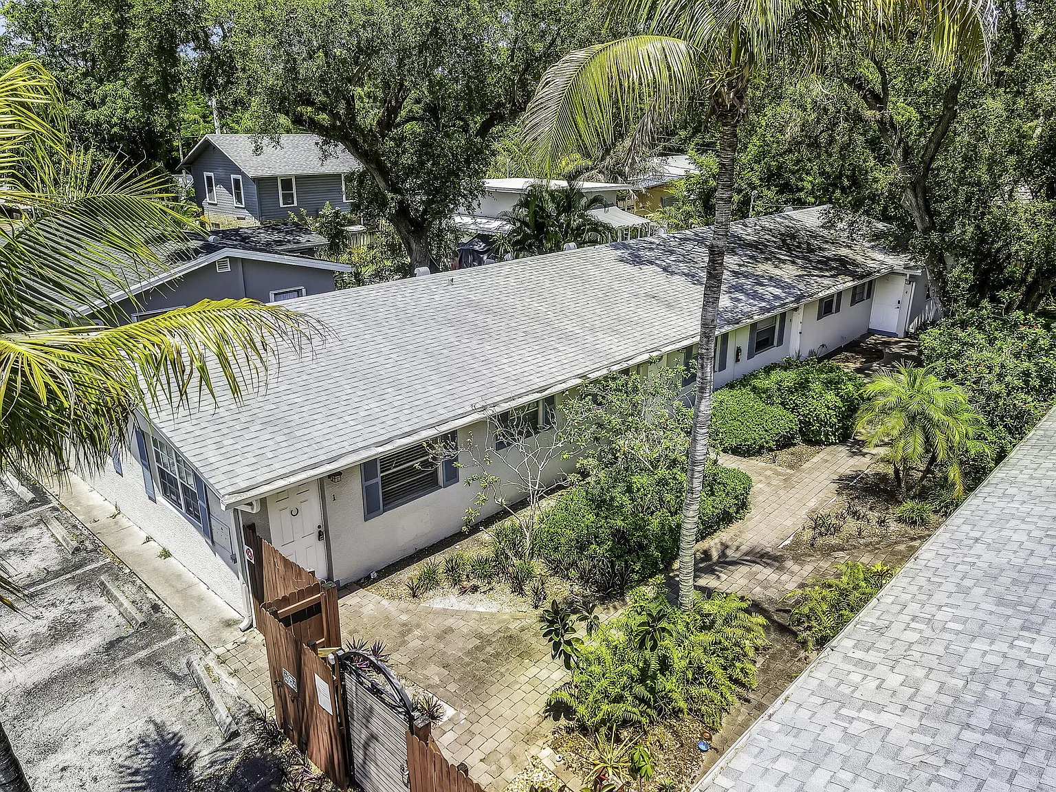 2 bed, 1.0 bath, 607 sqft, $2,000 — Photo 3