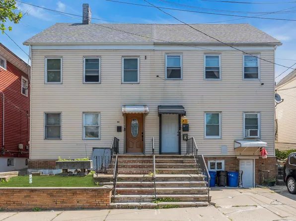 86 McAdoo Ave, Jersey City, NJ 07305