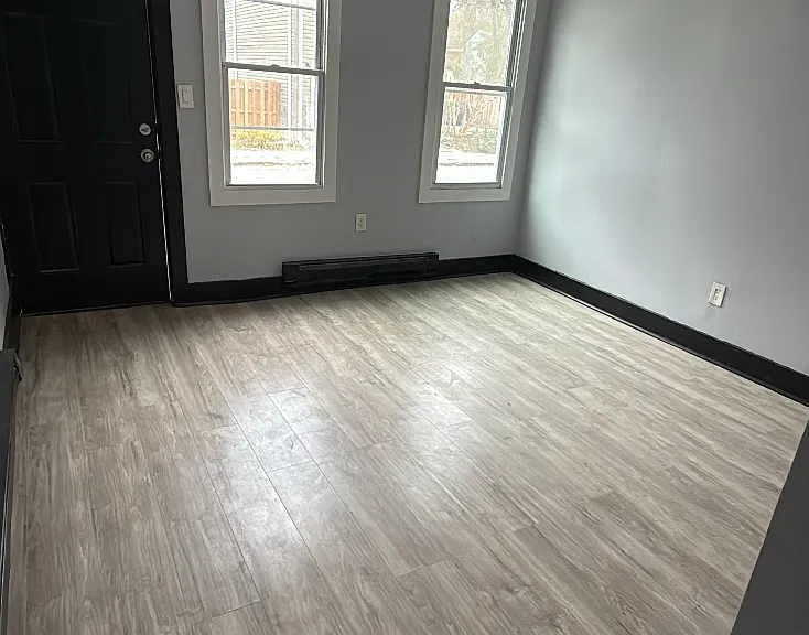87 Breunig Ave — Photo 2