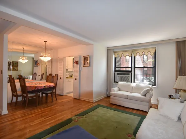 2717 East 28th Street image 1 of 12