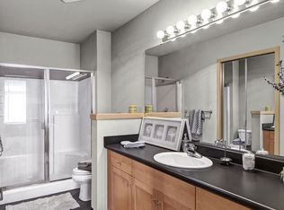 700 Broadway Apartments, Seattle, WA 98102