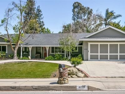 4200 Hayvenhurst Ave, Encino, CA, 91436