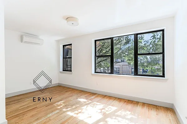 Rented by Pinn Realty | media 6
