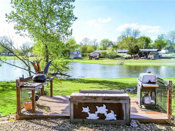 142 N Linn Valley Dr, Linn Valley, KS 66040