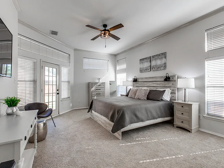 2905 Oak Tree Dr — Photo 15
