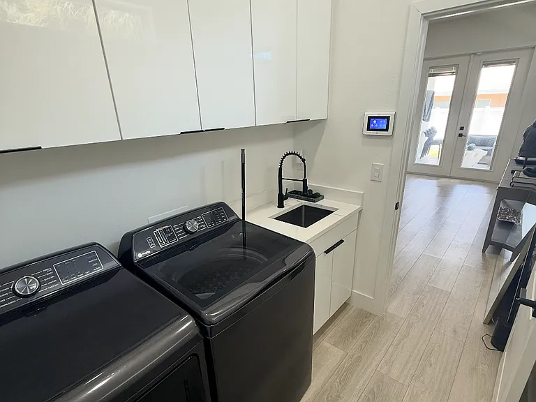 2143 W Saint Conrad St — Photo 18