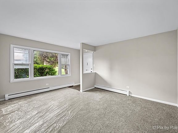 4th image of 16 King Arthur Ct APT 10