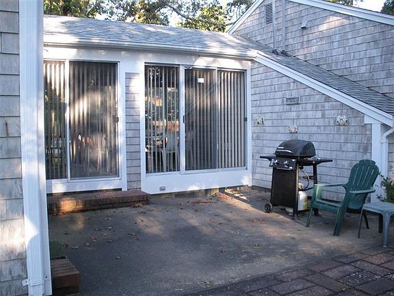 4th image of 7 Bassetts Lane