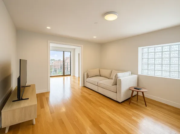 23-16 31st Avenue image 1 of 6