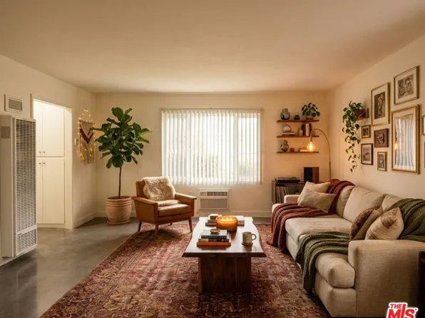 8520 Sunland Blvd APT 11, Sun Valley, CA 91352