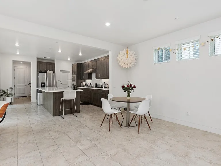 6640 Solterra Vista Pkwy — Photo 8